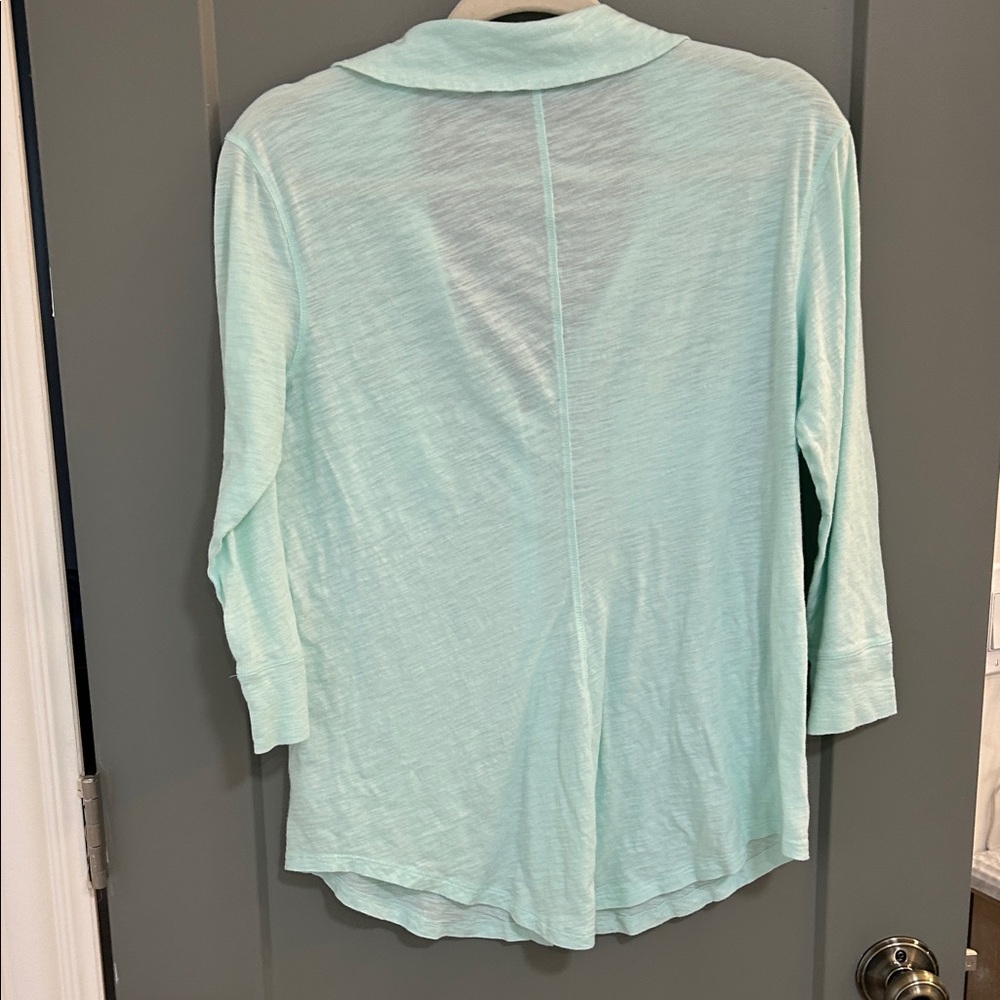 EXPRESS  Women's Light Green Button-Down Shirt size large - Picture 5 of 5